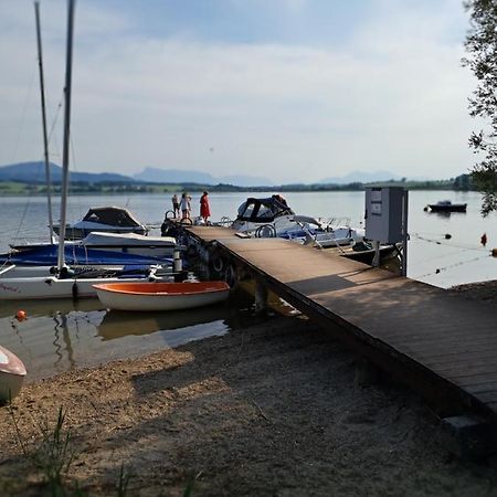 Mobilheim Chalet Bei Georg Seekirchen am Wallersee Exterior foto